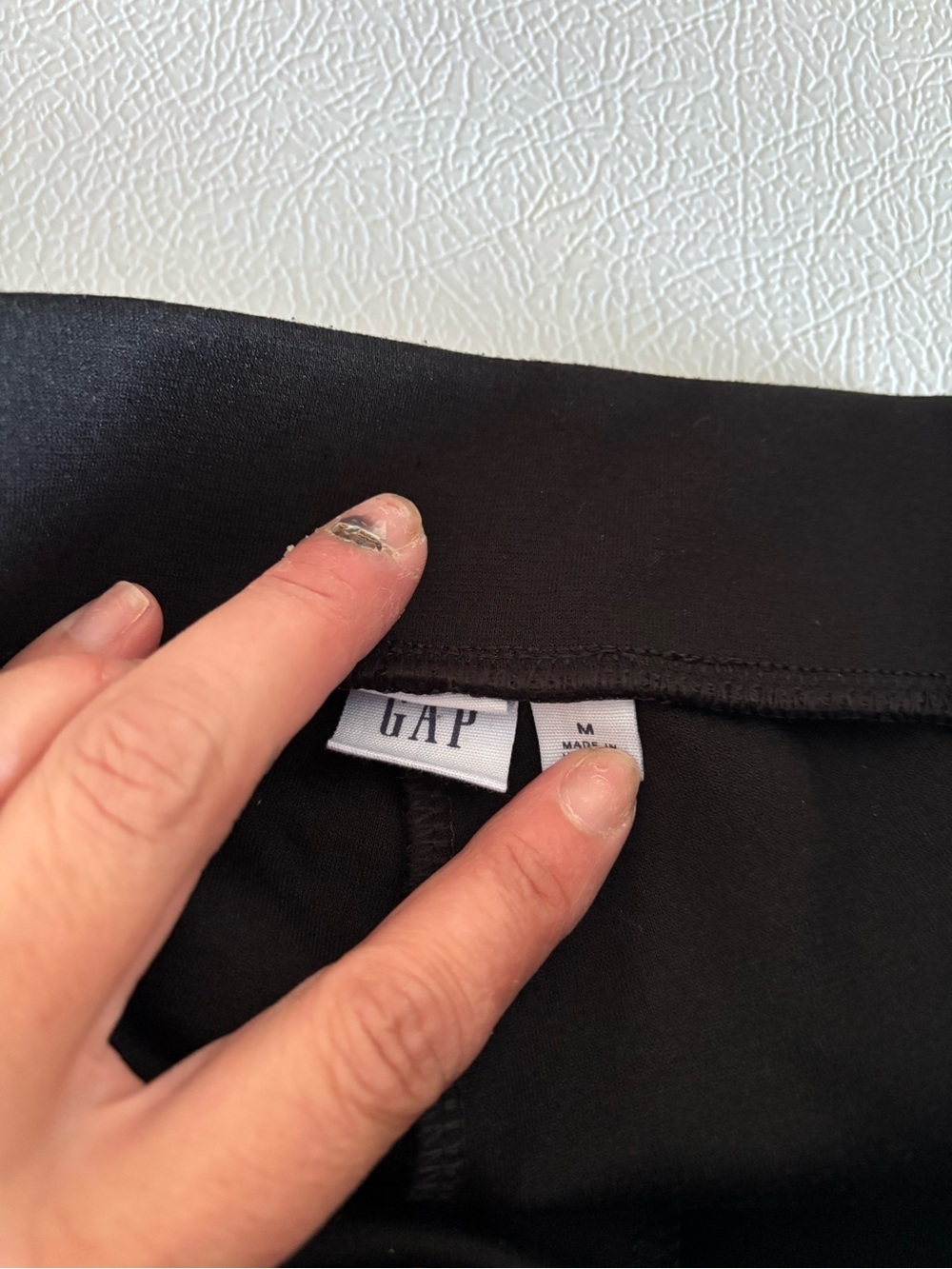Womens size medium gap brand pants, #E1322 - Picture 3 of 4